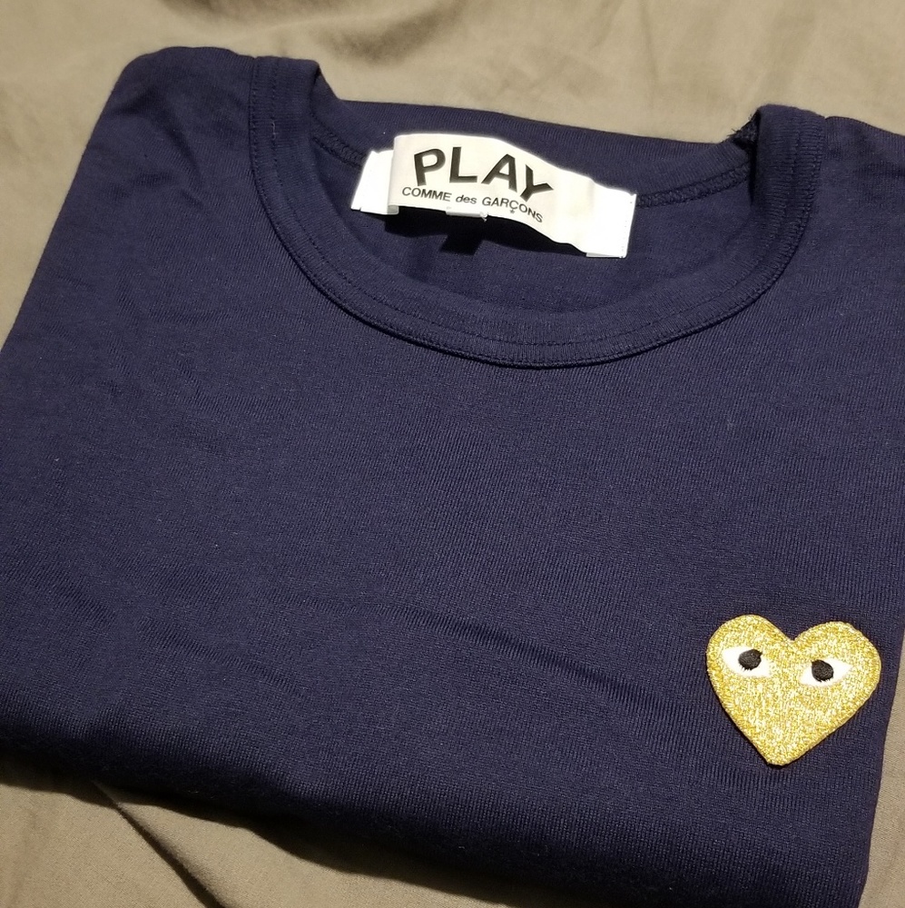 *HOLD FOR rjo250* CDG Navy with gold heart t shirt